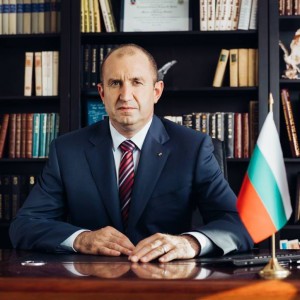 РУМЕН РАДЕВ