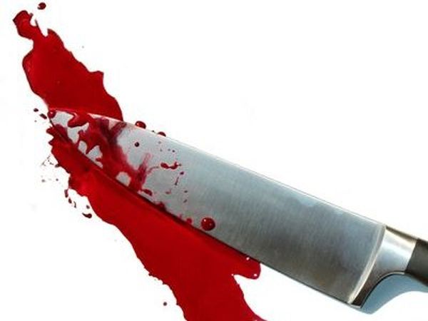ПРИСЪДАТА НАД ШИБАНАТА „ЕВРОПРЕДСЕДАТЕЛСКА“ БЪЛГАРИЯ!: ДА ЗАКОЛИШ МАЙКА СИ ОТ МИЗЕРИЯ И БЕЗПОМОЩНОСТ И ДА СИ ТЕГЛИШ НОЖА! БЪЛГАРИЯ