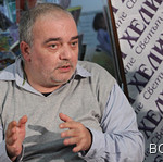 В ХРАМА НА ДЕМОКРАЦИЯТА НИ Е ПЪЛНО С ТЪРГОВЦИ И ВМЕСТО ДА ГИ ИЗМЕТЕМ, ИДИОТСКИ СЕ ПИТАМЕ – „МИ КОЙ ДРУГ ДА ДОЙДЕ В ПАРЛАМЕНТА?“ АРМАН БАБИКЯН